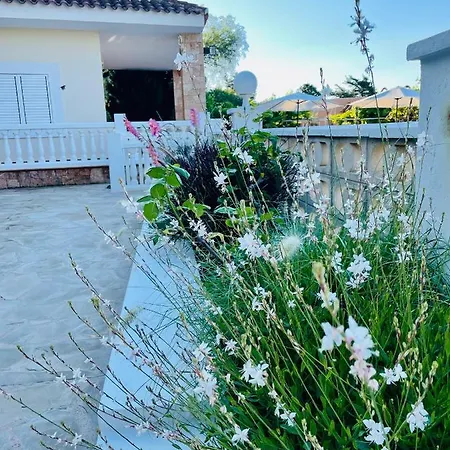 Villa Con Piscina Gigante *